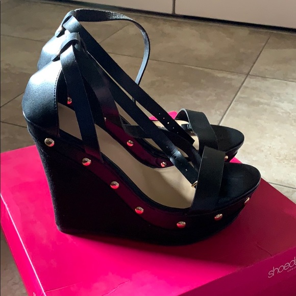 Wedges, Never Worn, In great condition . - Picture 2 of 4